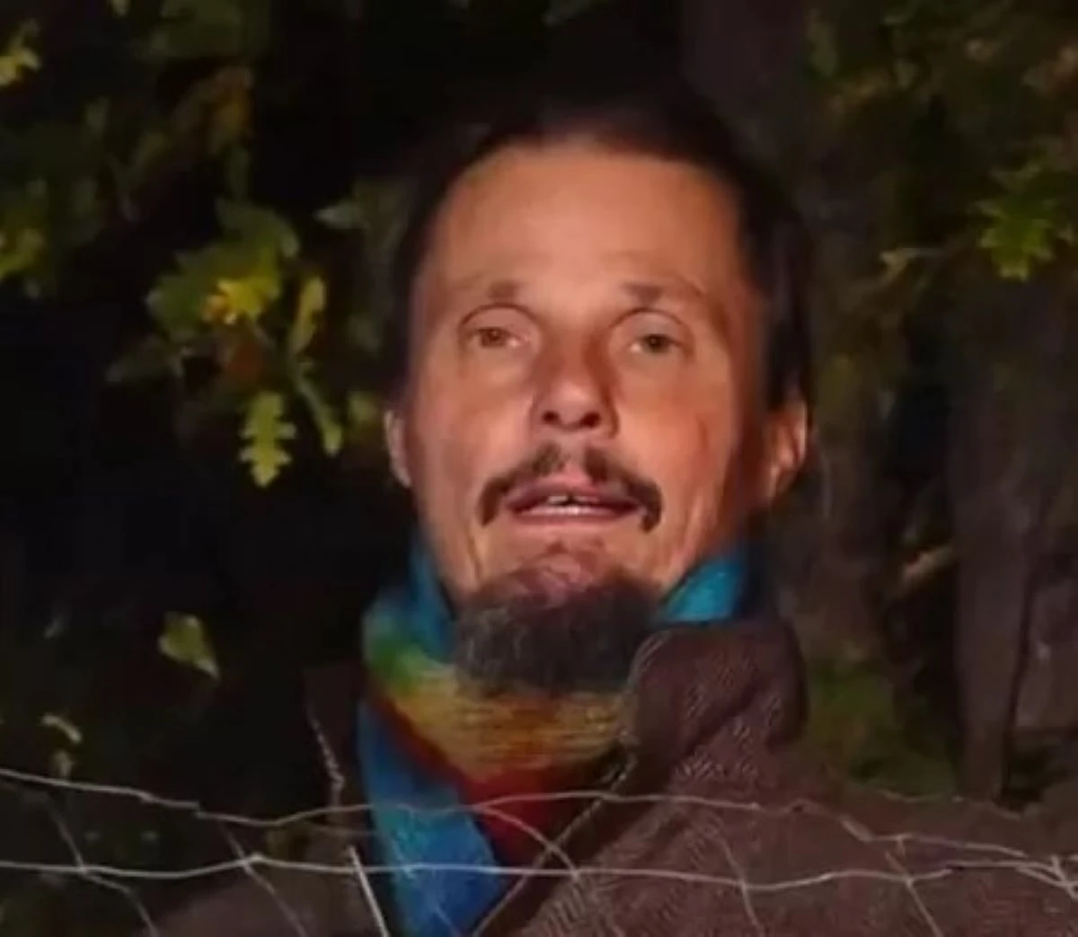 Primo piano di Nathan Trevallion, padre della famiglia coinvolta nel caso del bosco