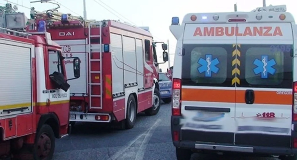 Ambulanza sul luogo dell
